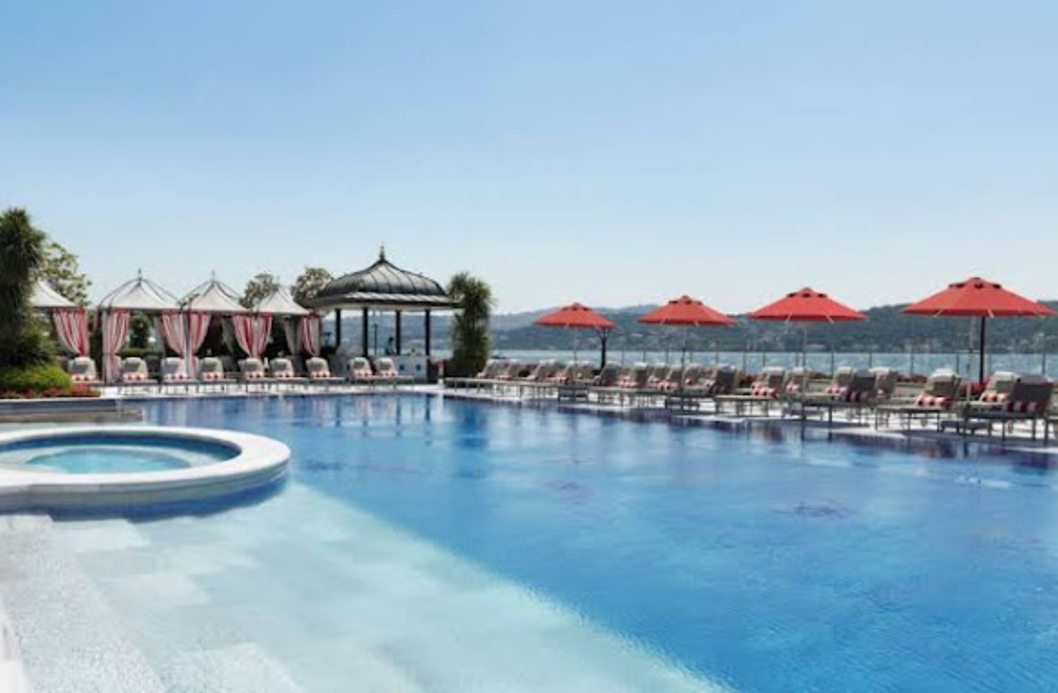 Four Seasons Hotel Istanbul at the Bosphorus